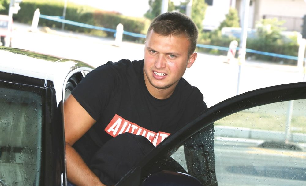Nova devojka Stefana Karića