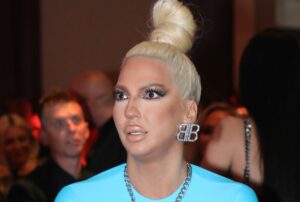 poruka jelene karleuše