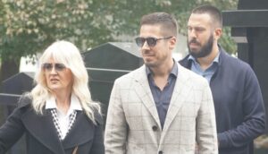 Nikola Rokvić u suzama