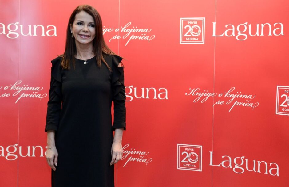 Jelena Bačić Alimpić u kupaćem