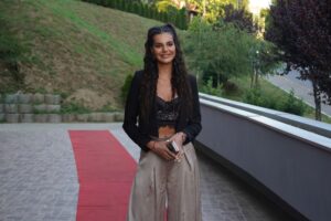 Jovana Ljubisavljević promenila stajling