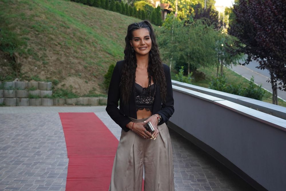 Jovana Ljubisavljević promenila stajling