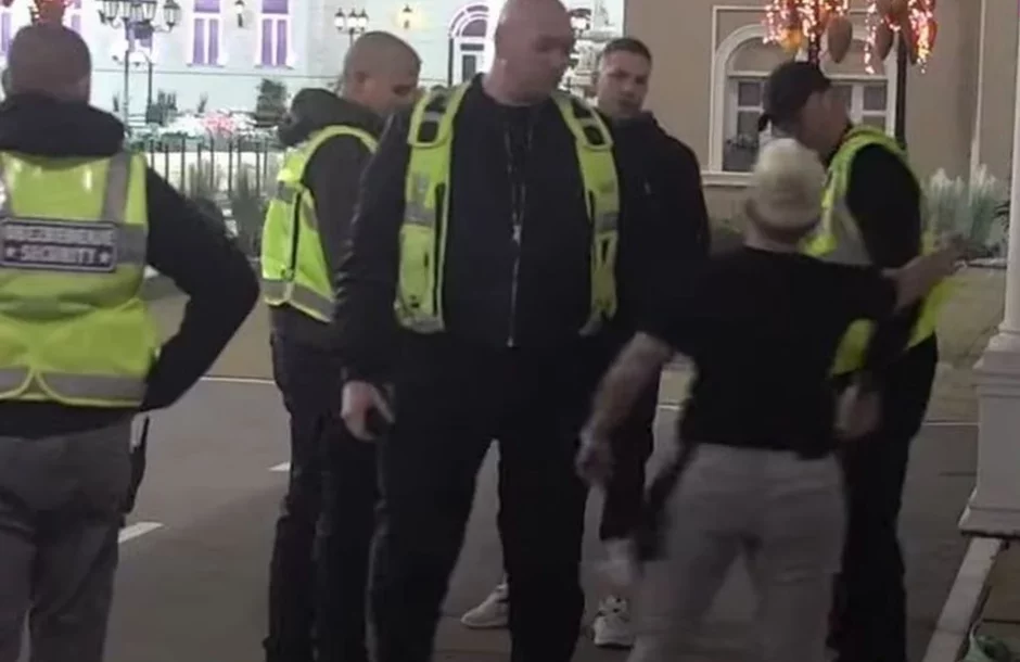 Matora nasrnula na Anitu i Anđela