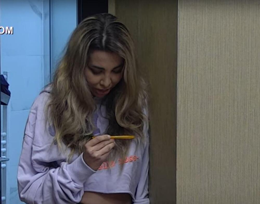 Trudna Aneli Ahmić